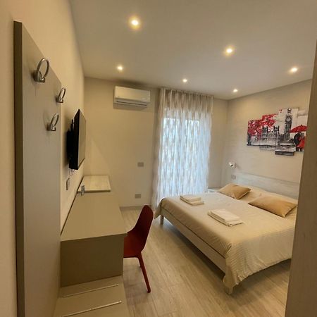 Ro&Ro Napoli Luxury Rooms מראה חיצוני תמונה