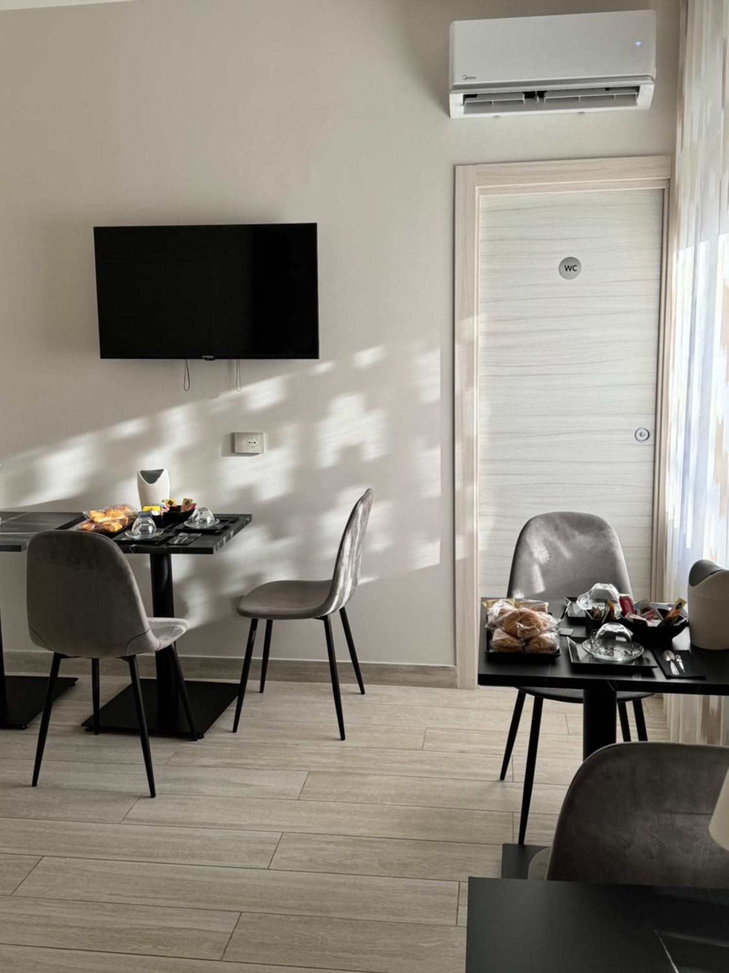 Ro&Ro Napoli Luxury Rooms מראה חיצוני תמונה