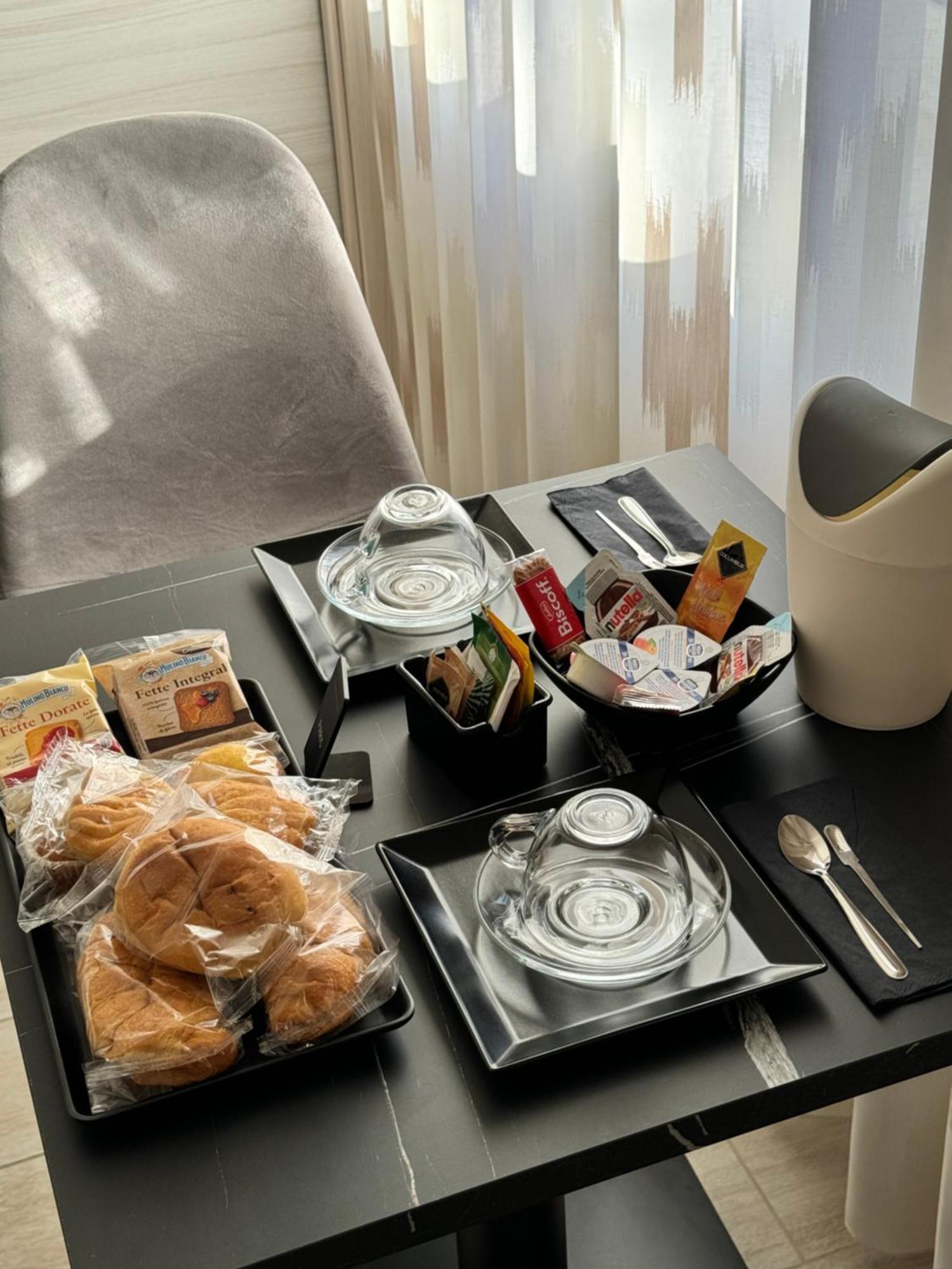 Ro&Ro Napoli Luxury Rooms מראה חיצוני תמונה