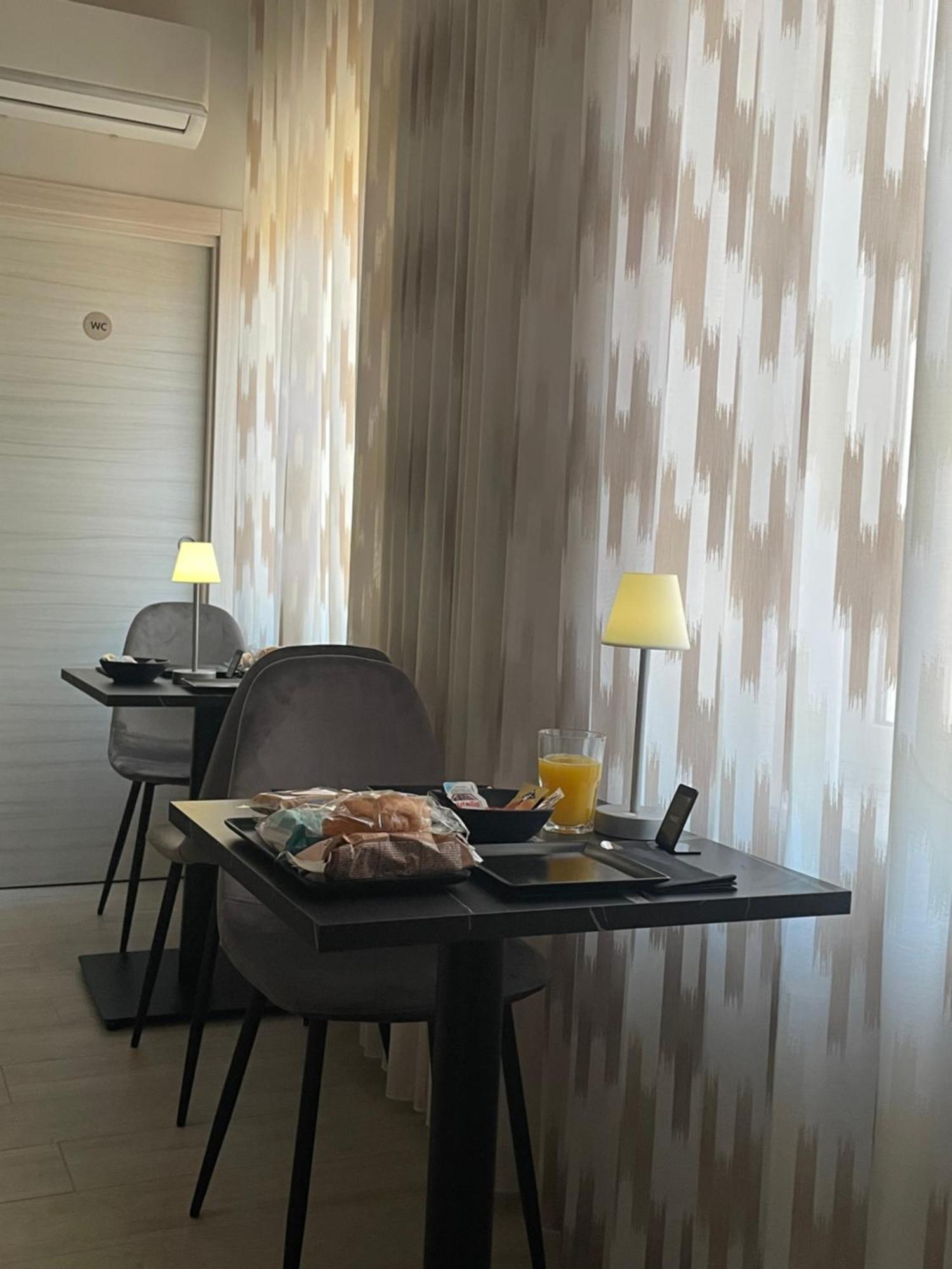 Ro&Ro Napoli Luxury Rooms מראה חיצוני תמונה