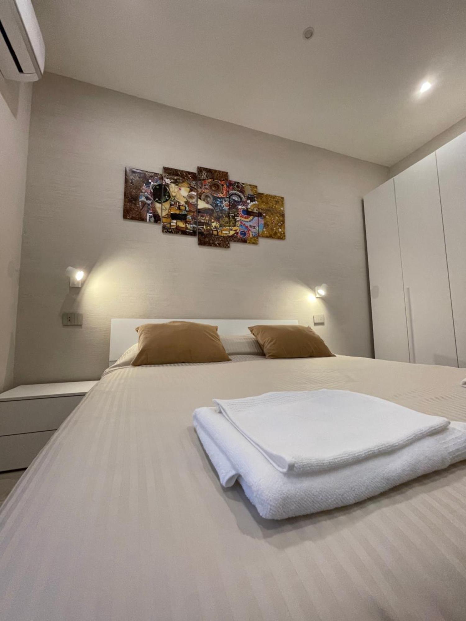 Ro&Ro Napoli Luxury Rooms מראה חיצוני תמונה