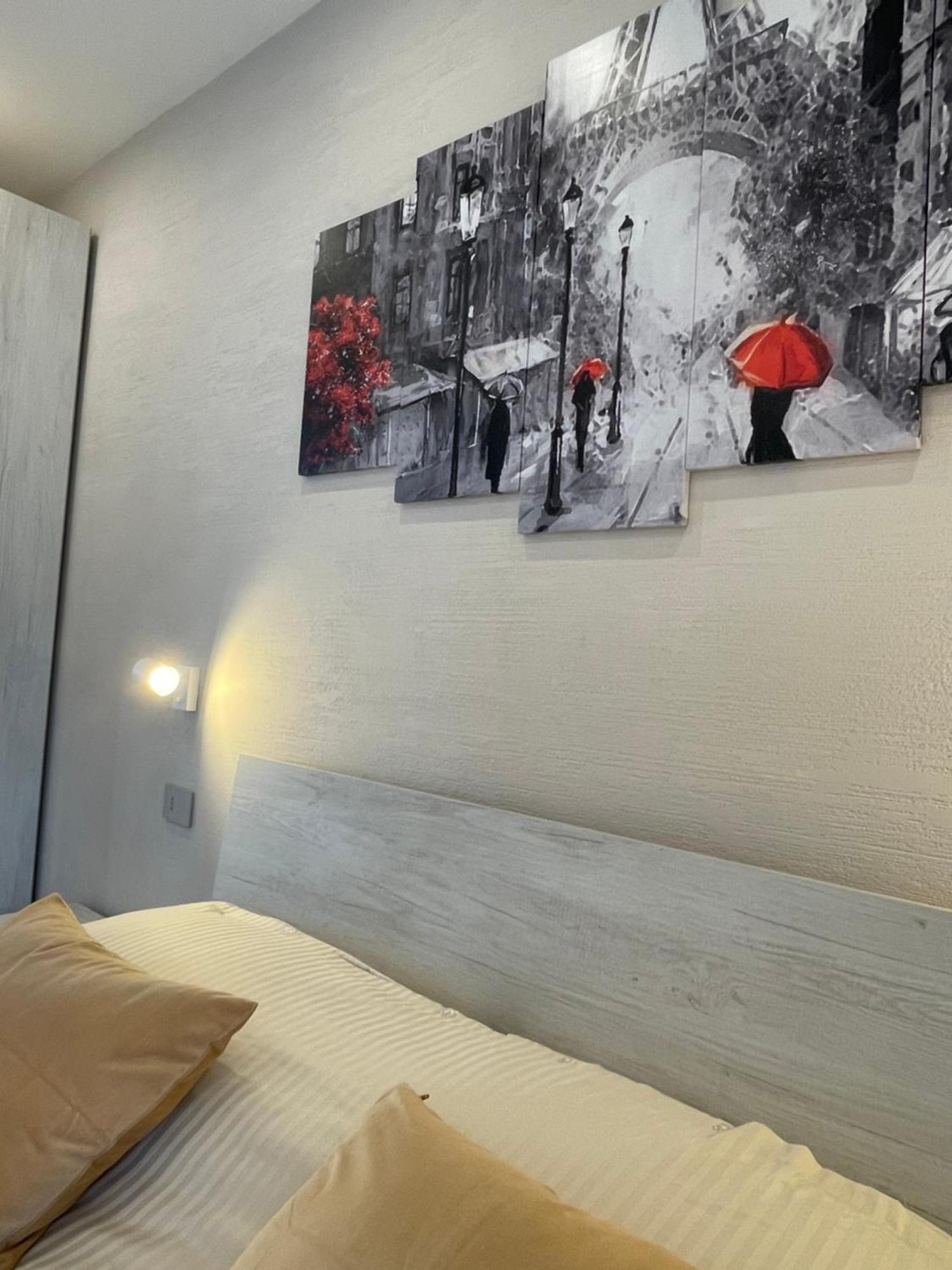 Ro&Ro Napoli Luxury Rooms מראה חיצוני תמונה