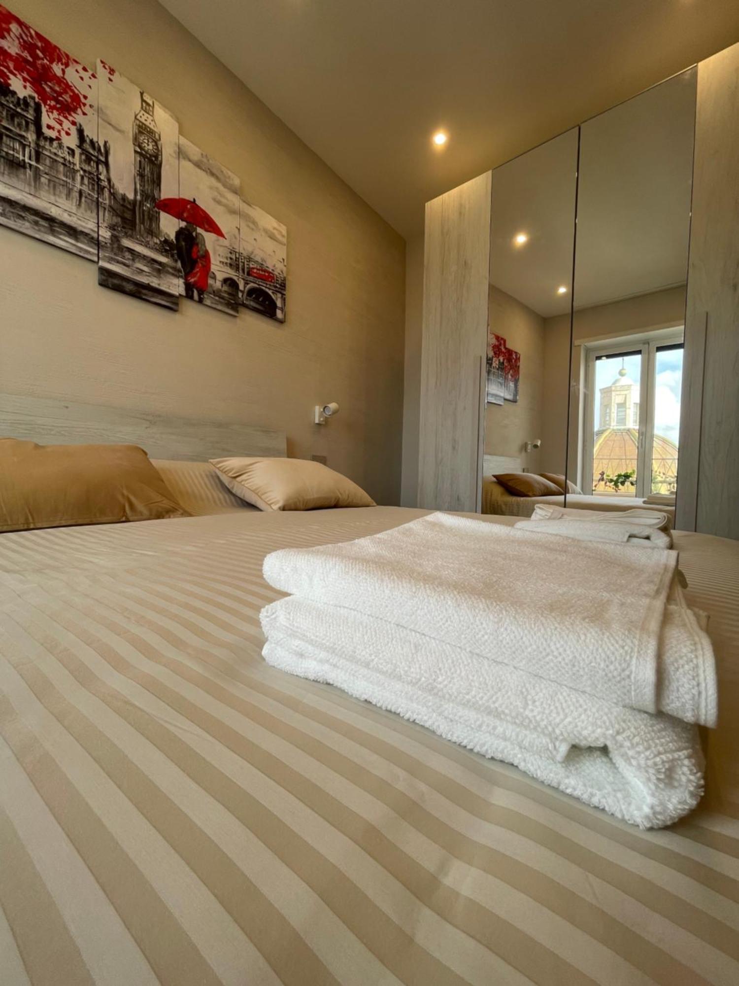 Ro&Ro Napoli Luxury Rooms מראה חיצוני תמונה